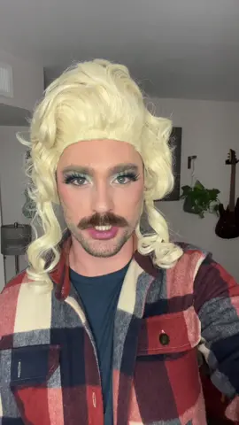 It’s time you youngins learned a thing or two about what a true american man looks like #usa🇺🇸 #mensmakeup #countrydrag #dragrace 
