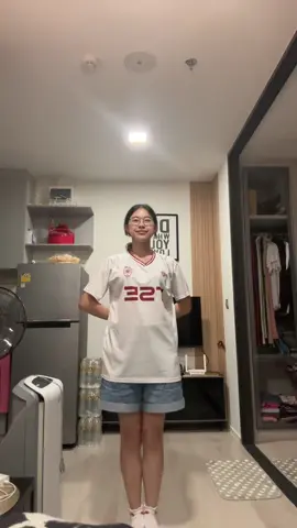 พอล้า ท่าไปจังหวะไปหมดเลอ😭 แผ่นเสียงก็ไม่มี🥹 #มธ #engrcl #วิศวะ #วิศวะมธ #หลีด #เดินมธ 