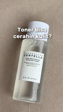 Toner ini bantu cerahin kulit, penyerapan skincare lebih bagus, feelnya segerrr dan tetap lembab lohh padahal dia exfo toner!! cobain aja pasti setuju ama aku🥰🫶🏻 #skin1004indonesia #skincarekorea #tonerbrightening #boostingtoner 
