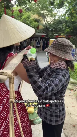 Unas señoras muy fuertes 💪🏼🧺🥭