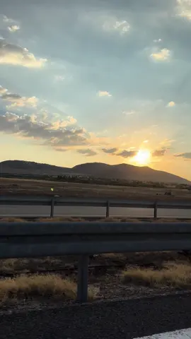 Üzülme Ey Can  Bugün varlığını hiçe sayanlar Gün gelir gölgeni bile ararlar…  #unutma 