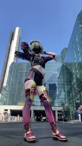 Asphalt and platform sandals do not go well together 💔 DC: @David Vu #animenyc #cosplay #GenshinImpact #cosplayer #genshinimpactcosplay #kukishinobu #cosplaygirl 