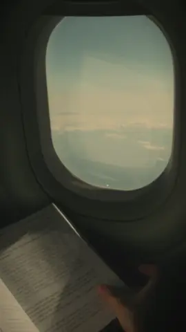 Halo dunia #quotes #halodunia #akumilikmu #dewa19 #fyp #zeafather #CapCut 