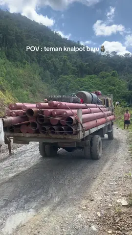 Parkir sja harus campa” 🤣 #transjayapurawamena #wamena #papua #truck4x4papua 