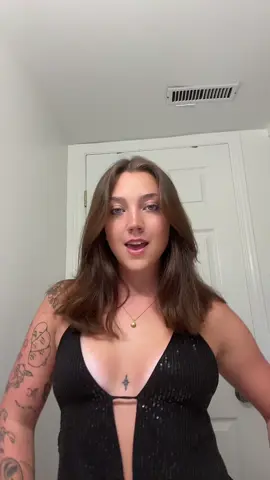 time for a change :p  #hair #haircut #changingitup #hairstyle #blowout #lovemyhair #newhair #takemypicture 