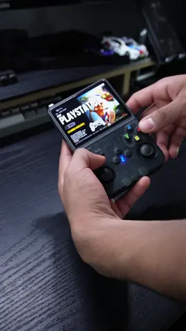 UNBOXING R36S . . . . . . .  . . . . . . ... #youtube #youtuber #unboxing #review #technology #fypシ #viral #paratiiiiiiiiiiiiiiiiiiiiiiiiiiiiiii #gaming #asmrtiktoks #asmrvideo #asmr #retro #retrogaming #r36s #consola 