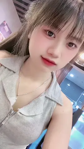 Anh ơi ngoài kia bao điều mặn đắng #xuhuongtiktok #nhacquaytiktok #hottrend #LearnOnTikTok #xh #fyb #nhepvui #trending #trend #viral #nhaytiktok #xh #fyb #duet 