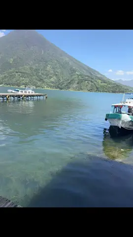 #SantiagoAtitlan #LagoAtitlan #Guatemala #Maravilladepaisaje 🇬🇹🩵🤍🩵