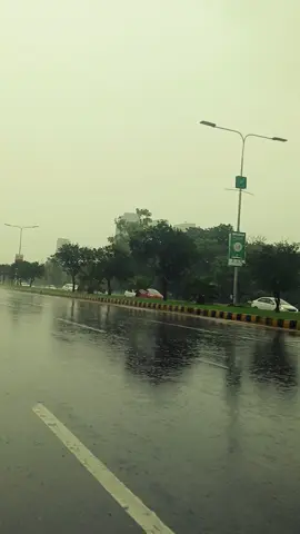 Rain in Islamabad Today تیز بارش #travels #rain #barish #بارش 