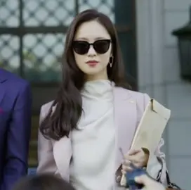Beberapa outfit Hong Cha Young didrama Vincenzo #vincenzo #kdrama #outfitideas #chayoung #jeonyeobeen 
