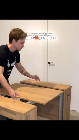 😱Descubre cómo hacer proyectos como esta mesita extensible en casa. ¡Es más fácil de lo que piensas! 🔨✨👀  Ve al link de mi perfil y empieza a crear con los mejores planos de carpintería disponibles en español. 💪🏼  #hazlotumismo #carpinteriafacil  #mueblesmultifuncionales  #proyectosenmadera  #decoracion  #planosdecarpinteria #Muebles  #carpinteria #melamina #madera #carpintero #bibliadelcarpintero #artesanias 
