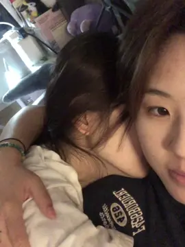 ước được ôm ny ngủ như này nhưng mà nhớ ra mình làm j cs ny 🥲☺️😭😭🏳️‍🌈🏳️‍🌈#xh #bachhop #bachhoptrungquoc #ungholgbt🏳️‍🌈🏳️‍🌈🏳️‍🌈 #lgbt🌈 #fyp #le #les #lesbian #congdonglgbt🏳️‍🌈 #gei #xuhuongtiktok #xuhuong 