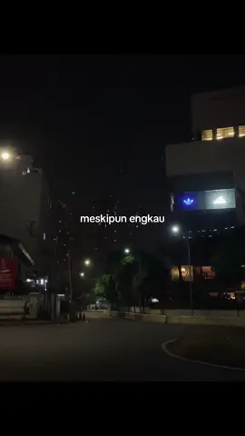 jangan takut aku akan meninggalkanmu,aku akan tetap disini bersamamu,meski kamu bukan milikku “lagi” 🥀🥀🥀 #foryou #galaubrutal🥀 #lyrics #xyzbca 