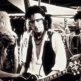 #IZZYSTRADLIN | he is so lana coded i can’t 😭 #izzystradlin #izzystradlinedit #gnr #gunsnroses #capcut #fyp #foryoupage #blowthisup #viral #trending 