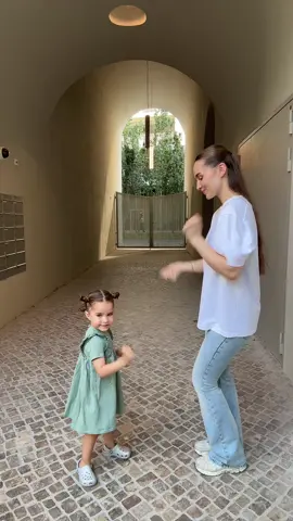 The best dance partner 😂♥️