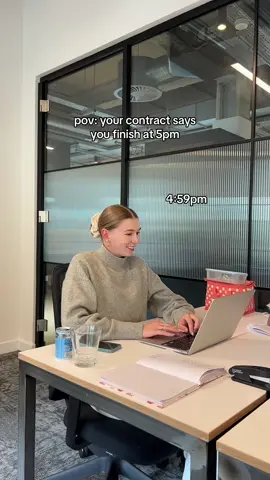 As a Gen Z agency, when the clock hits 5, we are OUT 🏃‍♀️#marketing #corporatetiktok #corporatelife #officehumor #genz #workmemes 