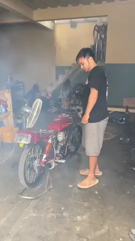 suara penuh dendam  @vickyfirdaus27 #GLkotak #glproneotech #4stoke #gl300cc #Glmax #herex #gahar 