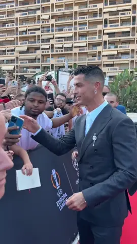 Cristiano Ronaldo à chegada ao sorteio da Liga dos Campeões 🐐 🎥 @Champions League  #cristianoronaldo #cr7 #championsleague #tiktokdesporto 
