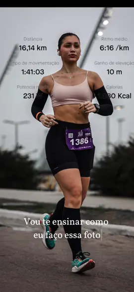 Sempre que eu posto foto assim me perguntam como eu faço, então vamos lá:  1- Tiro print do Strava  2- Corto a parte que eu quero na galeria  3- Acesso: https://www.remove.bg/pt-br/upload 4- Copio a imagem sem fundo (mostro no vídeo)  5- Escolho a foto que eu quero postar  6- Colo em cima a imagem sem fundo e ajusto como eu preferir  E tá pronto!!!! 😍 Quando eu quero a letra branca por exemplo deixo o celular em modo noturno e se quero a branca faço ao contrário. #dica #corridaderua #gym 