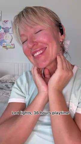 My perfect new earbuds 🤩 soundcore V20i by Anker @soundcoreofficial @soundcoreus @Soundcore.US #soundcore #soundcorebyanker #soundcorev20i #open-ear #earbuds 