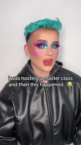 i was hosting a master class and this happened 😭💀💀 why did i fly away tho😭😭😭 #viral #fyp #funny #fail #trending 
