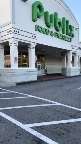 Hey yall!!! Have yall tried @Trü Frü yet? If not, let me be the first to tell you it's 100% worth it and they are so good. You either might want to grab 2,3,4 or 5 bags because you're not gonna wanna share i promise 🤞🏽! ##trufru##trufruluv##sweetsnack##trufrurun#MakeYourMovesCount #CapCut #fypシ゚viral #fyppppppppppppppppppppppp #fypage 