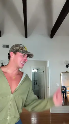 sorry, im a hugger!😂🤷‍♂️🤗