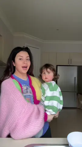 Brekky with Looch n the rest of the clan. 