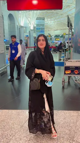 #bye_bye_dubai_going_sweet_home_pakistan #uzmaswati_pashtosingar #officialaccuont💯✌️ #singar #music #my_account 