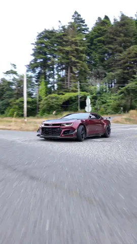 Best sounding muscle car?! 👀 #fyp #carsoftiktok #camaro #camaross #camarozl1 #zl1 #zl11le #1le #4u 