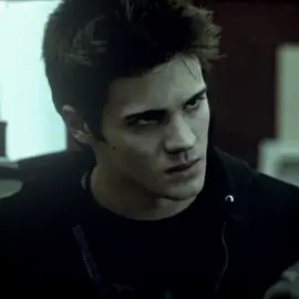 his trauma is so overlooked.. #jeremygilbert #fyp #thevampirediaries #jeremygilbertedit #tvd #foryou #tvdu #viral #edit 