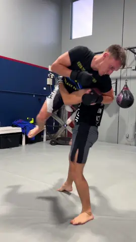 Try this MMA takedown ❤️‍🔥 #mma #ванкувер #vancouver #sport #UFC #martialarts #technique #coach #drill #skill #reel #hl #top #reels 