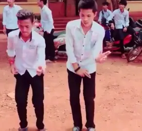 នៅចាំស្ទាវ2016អត់ពិតជារាំឡូយ❤️👌