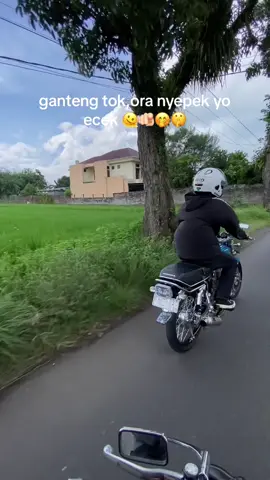 mesin tempur dilarang mundur🚀 #fypシ #foryoupage #glgank🤙 #fyp #gl100 #masukberanda #cepek #furyou #cepekgank🤙🏻 #tanpahastag #fypシ゚viral #trend #viralvideo #cepekmbois #cepekcantik #xyzbca #gl100hits #gl100inspirasi #gl100indonesia 