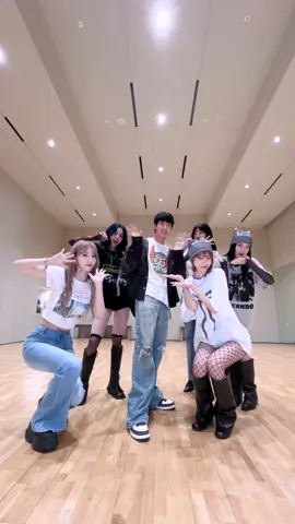 💜Act like #BTS #방탄소년단 #진 #Jin 🐹 #LE_SSERAFIM #르세라핌  #LE_SSERAFIM_CRAZY ⚡️ #NewMusic @BTS 