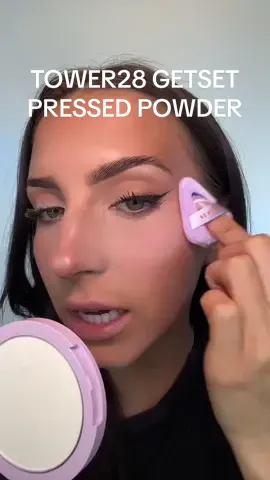 NEW @Tower 28 Beauty pressed powder! Blurs and smoothes skin without talc and makes your makeup sweat proof and transferproof #tower28 #tower28beauty #tower28getset #getsetpowder #pressedpowder #poreblurring #poreblurringpowder #bestpressedpowder #bestsettingpowder #settingpowder #settingpowderrecommendation 