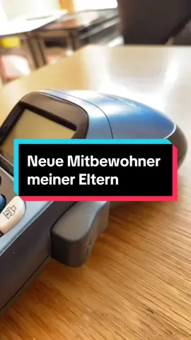 Die neuen Mitbewohner meiner Eltern. Das passiert wenn man mich nicht mit in den Urlaub mitnimmt.  #prank #etikettiergerät #spülsabine #müllreiner #eltern #funny #parents #fyp #girlspower #VoiceFilter 