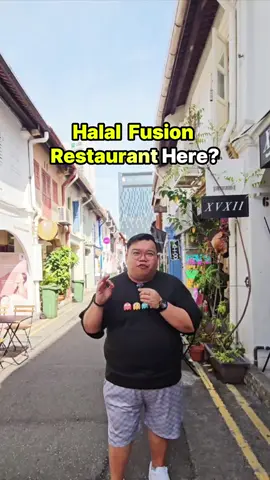 THE HALAL CORNER One of the best Halal Fusion Restaurant you can find in Singapore. You can get food like Carbonara John and Chili Lemak pasta at @thehalalcorner which I have never seen before. 📍63 Haji Lane, Singapore 189256 Operating hrs:11.30am to 9.30pm #sgfoodie #halal #halalfood #pasta #steak #sgrestaurant #WhereToEat #foodreview #hojiakbo #tiktoksg #viral #makeitviral #fyp #bigjohnjiak 