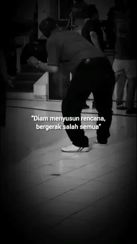 pikiranku lepas #storykatakata #viral 