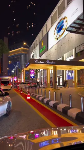 Malaysia Bukit Bintang වල රැට තියෙන ලස්සන බලන්නකෝ ✨   #malaysia #bukitbintang #travel #nightlife #traveltiktok #viral #onemillionaudition #ceylon_tik_tok #srilankatravel 