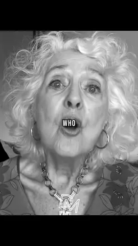 Don't Worry About What Other People Think - Sandra Hart #womanmotivation #inspirationalspeech