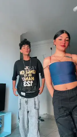 دا حبيبي سحرتني عيونو😂😍🌎#الچوچ_اعمناا🌚🌍 @eslam_esoo7 