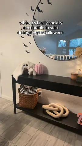 spooky season is upon us 🎃 #halloween #halloweendecor #halloweendecorations #spookyszn #Home #homedecor #fall #vibes #viral #decor #spookyseason #spookyszn #spooky