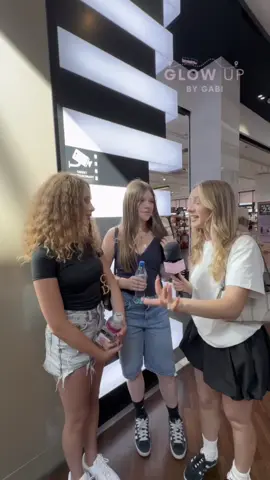 GLOW UP TOUR PO POLSCE CZAS START! Koniecznie dawajcie znać jakie są wasze kosmetyczne marzenia,  a ja będę do Was przyjeżdżać i je spełniać. W czasie promocji GLOW UP tour, wysyłajcie zgłoszenia, a ja wybiorę osoby które wygrają swoją metamorfozę wartą ponad 5 tyś zł.  ZASADY: 1.Obserwować mnie, na  TT. 2.Napisać zgłoszenie na PRIV, w którym będzie uwzględnione:  -dlaczego ty WY miałybyście wygrać. -zdjęcie tego jak aktualnie wyglądacie. -z jakiego miasta jesteście. Nie mogę się doczekać, żeby poznać Was, Wasze Historie i Pomóc Wam się stać najlepszą wersją siebie!  ŚCISKAM 💖