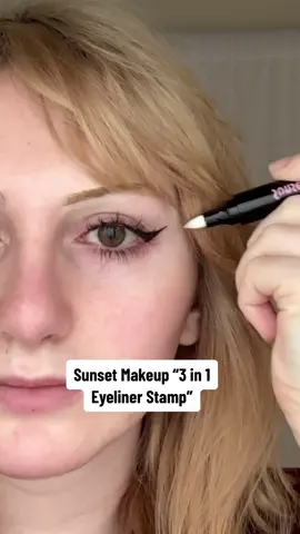 Our Sunset Makeup 3 in 1 Eyeliner Stamp 👀 #easyeyeliner #eyelinertutorial #eyelinerhack #eyelinertips #wingedliner #wingedlinertutorial #wingedeyeliner #eyelinerstamp #blackeyeliner #beginnermakeup #beginnereyeliner #makeuphacks 