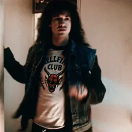 i wanna time travel back to 2022 ib @￶ ￶ #scyxntist #eddiemunson #eddiemunsonedit #josephquinn #strangerthings4 #st4edit #foryou #foryoupage #fyp 