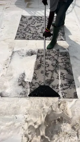👏🏾😍🤩✨ #cleaning #asmr #satisfying #viral #satisfyingvideo #oddlysatisfying #fyp #cleaninghacks #relaxing #rugwashing #asmrcleaning 