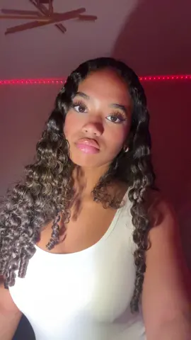 #fy #foryoupage #curlyhair #lightskin #lashes 