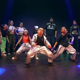 #r3done #royalfamilydancecrew #gasolinachallenge #dancer #dance #viralvideo #foryou #españa #mexico #culpamia #fyp #viral 