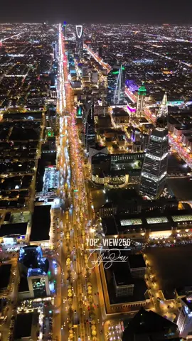 #riyadh #ksa #ksa🇸🇦 #riyadh🇸🇦 #nationaldaysaudiarabiya🇸🇦🇸🇦 #night #dji #kingdomtower 